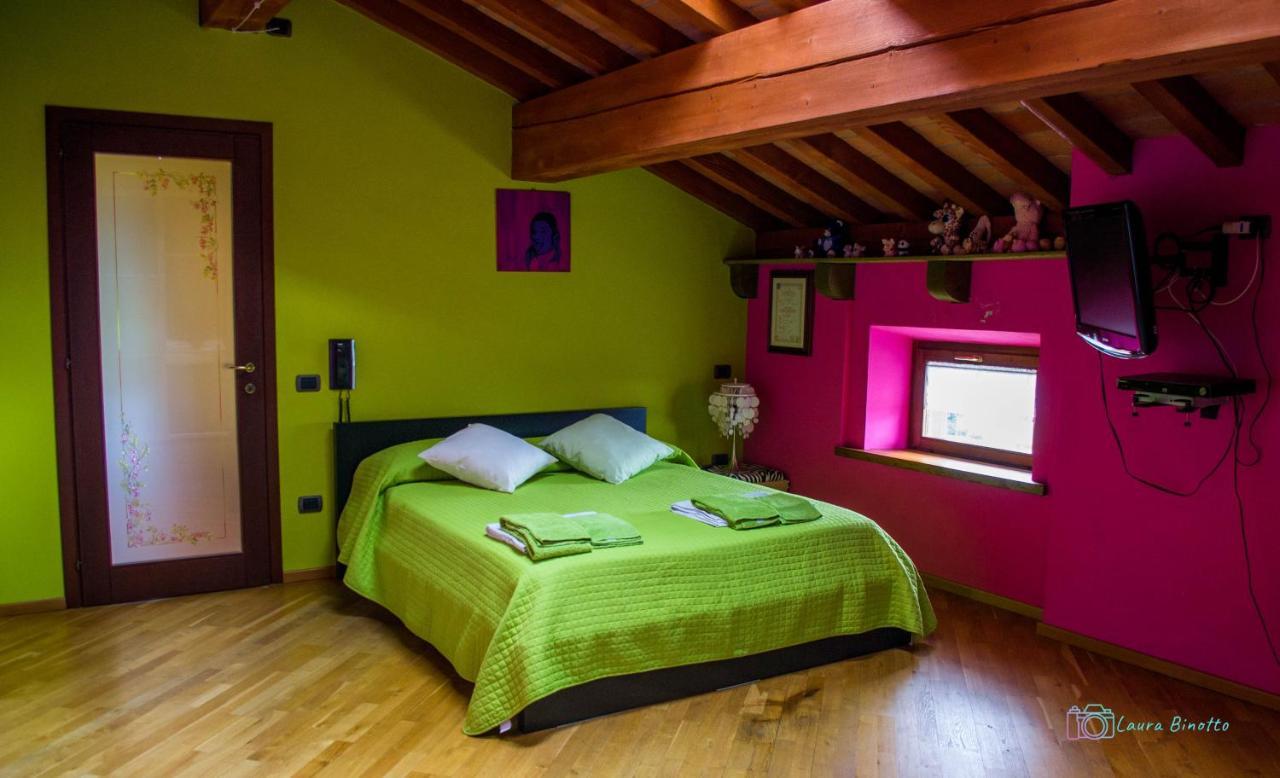 Antiche Vie B&B Serramazzoni Екстериор снимка